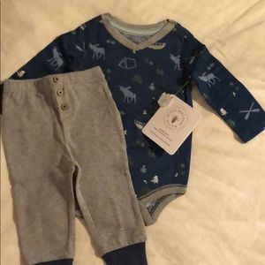 NWT burts bees baby 0-3month long sleeved set